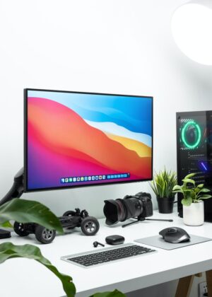 Dell Monitors Are lcd monitors better?